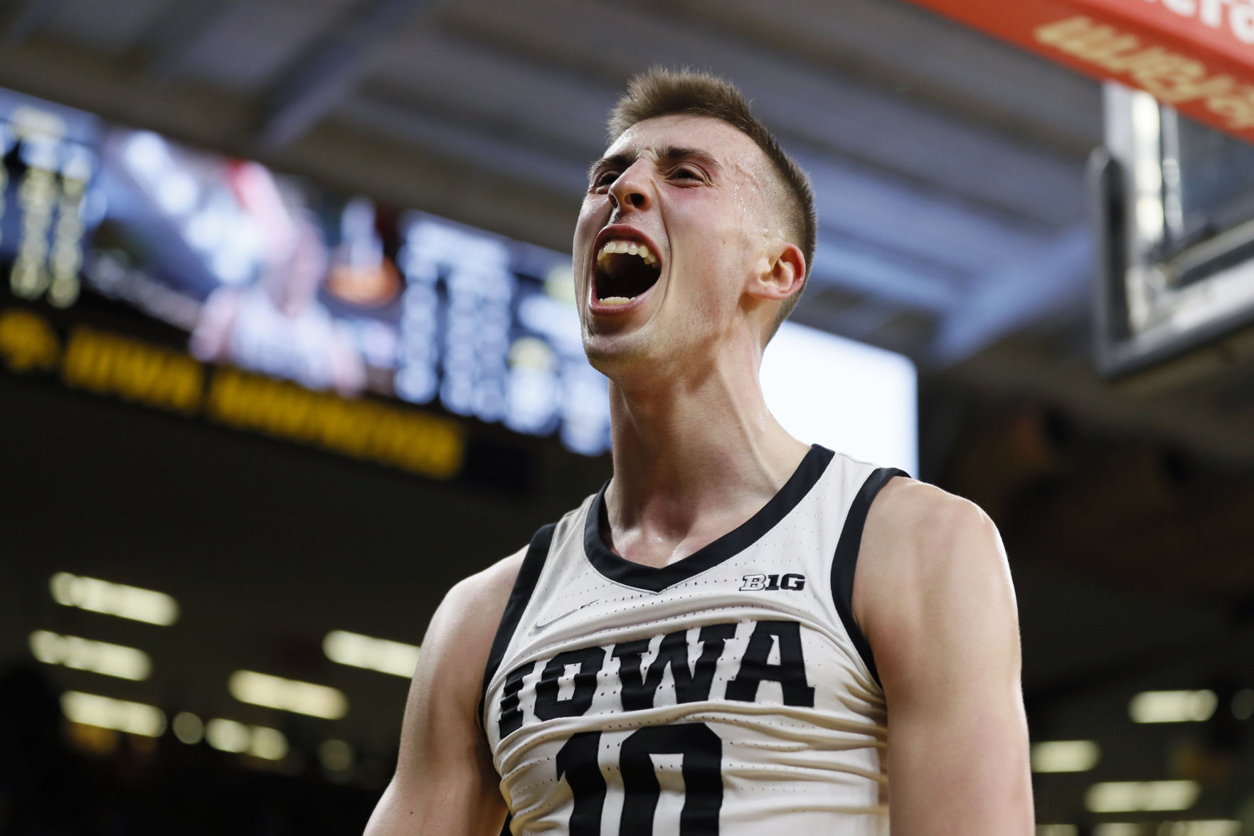 011020ap-maryland-iowa-3